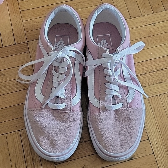 Vans Shoes - VANS Women's Sneakers 8